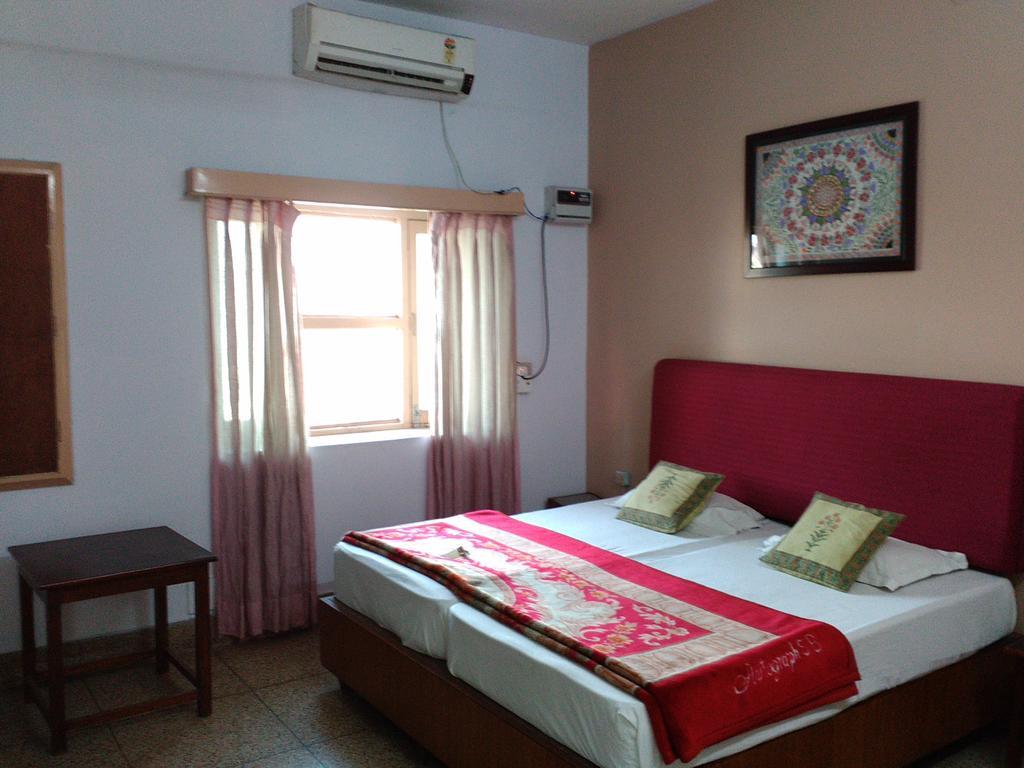 Hotel Ajaya 瓦拉纳西 客房 照片